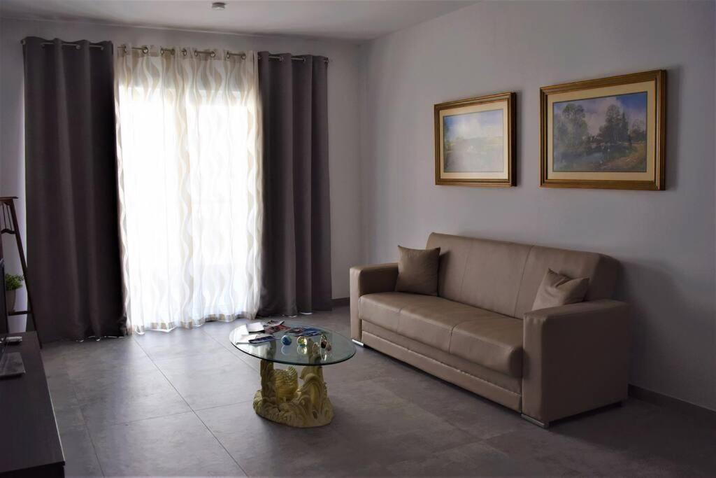 Lovely 3-Bedroom Apartment In L-Iklin 外观 照片